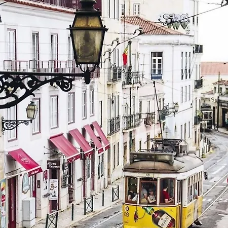Alfama 2 *